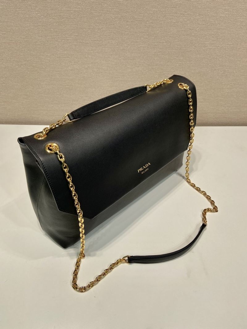 Pra*a hobo bags